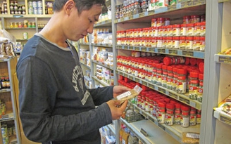 Chọn mua thực phẩm ngoại